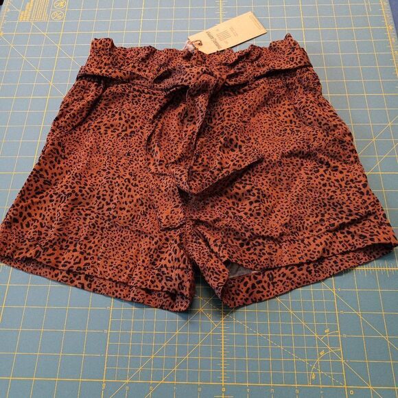NWT Thread & Supply Aminal print Shorts - Picture 1 of 5
